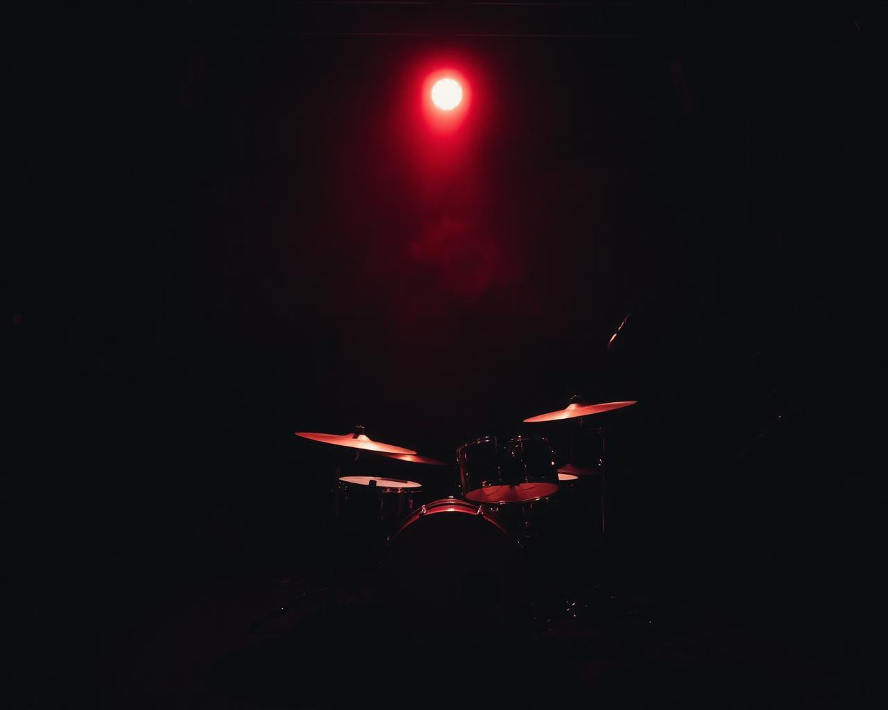Batterie sous lumière rouge
